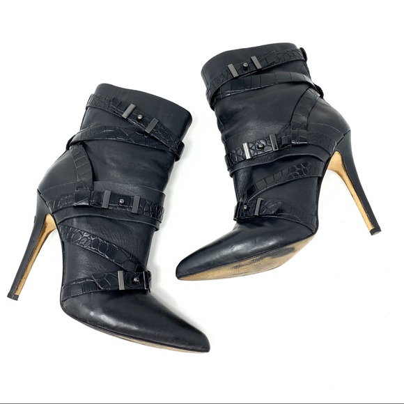 Guess $149 Stiletto High Ankle Boot Embossed Animal Print Strap Detail Black 8.5 - Picture 7 of 12